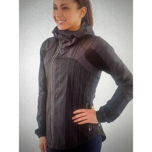 Lululemon Black Striped Reflective Get up and‎ Glow Hooded Windbreaker Size 4